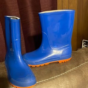 Rain boots